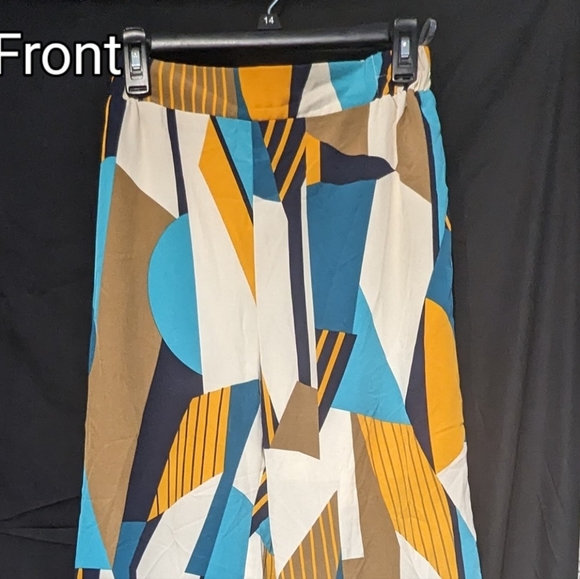 Shein size 6/medium geo print paper bag wide leg pants. - Picture 3 of 5
